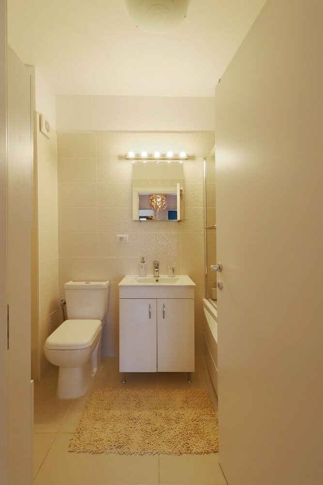 Aparthotel Ambasad'or Home & Apartments