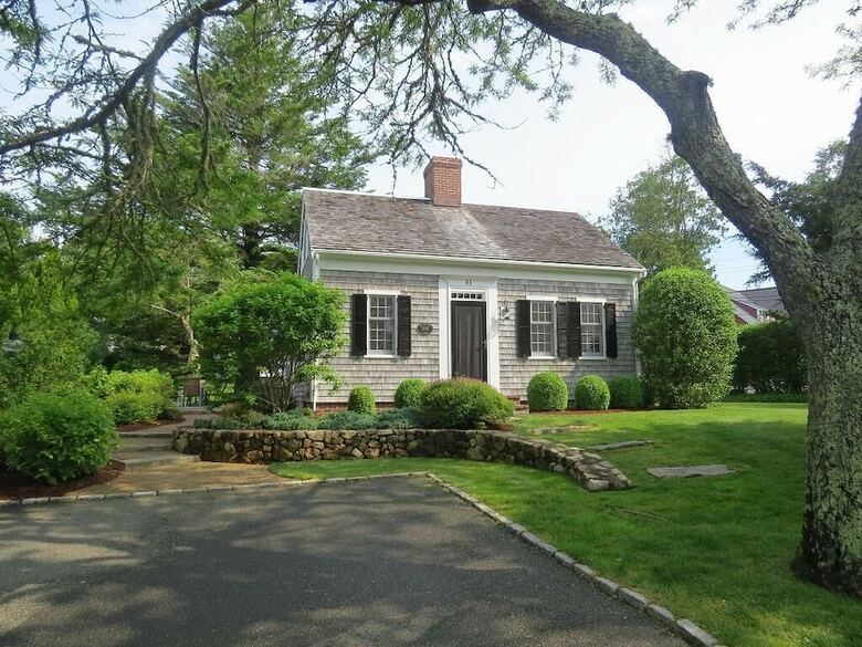 51 Shattuck Place - Three Bedroom House