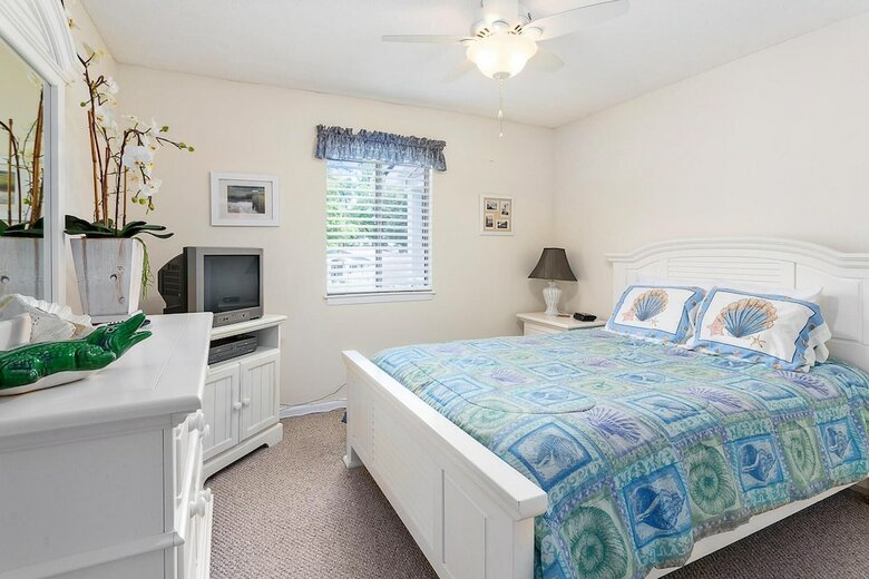Ocean Walk By Hodnett Cooper