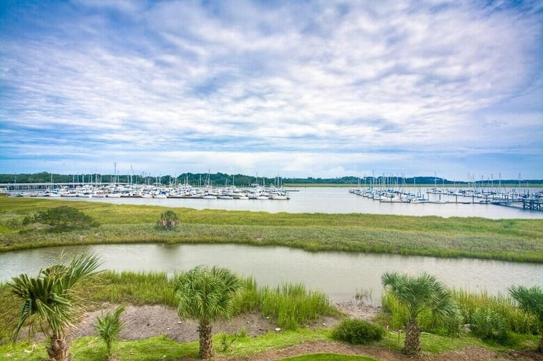 Harbour Oaks By Hodnett Cooper