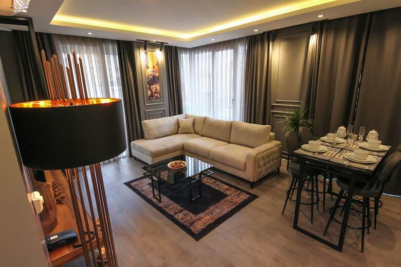 Hotel The Place Suites Ata?ehir