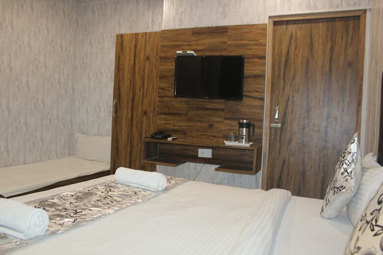 Hotel Smile Residency