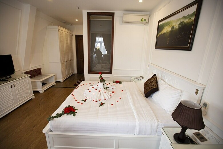 Mai Vang II Hotel