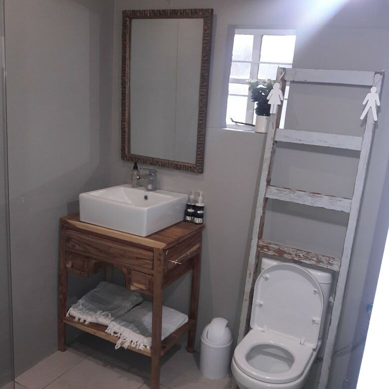 Hotel Spinoza Self Catering Accommodation