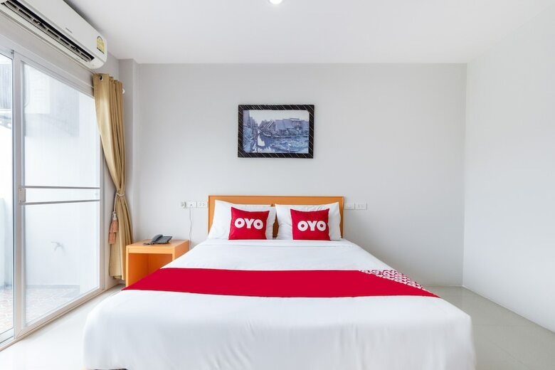 Hotel Oyo 689 Treeyapat Place