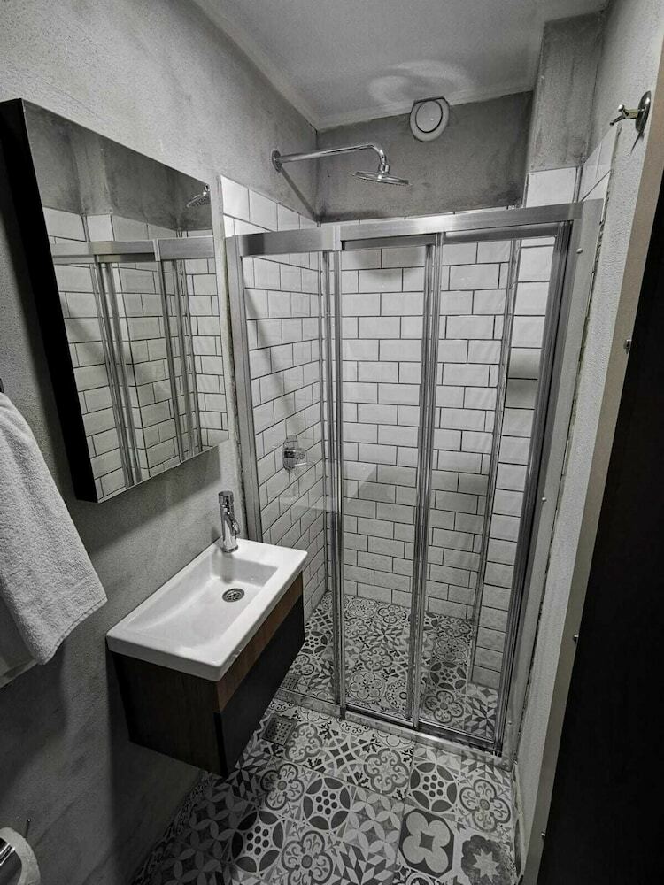 Hotel No57 Suites