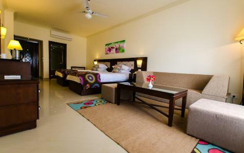 Hotel Lotus Bay Resort