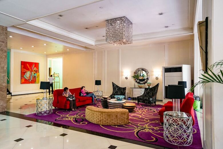 Indigo Mckinley Hill Stamford Residences