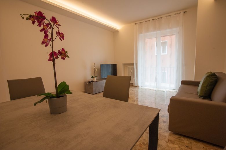 Steeb Apartment