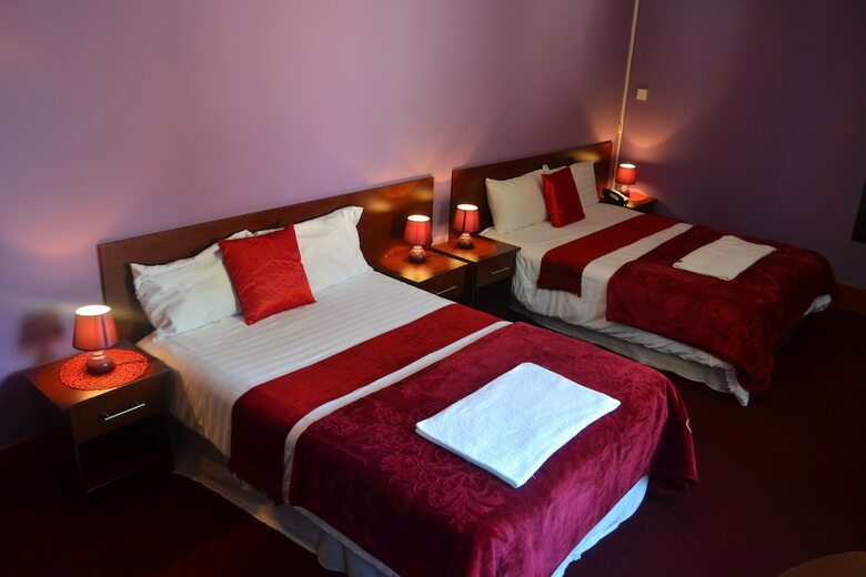 Kubu Hotel
