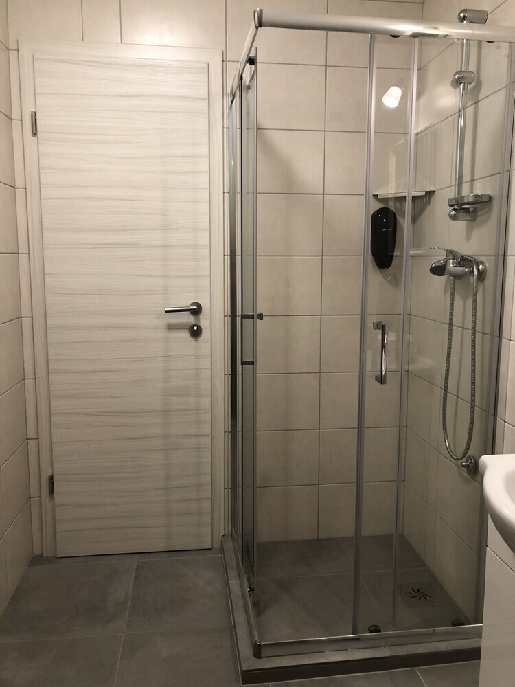 Apartments Rikli Rodine Near Bled
