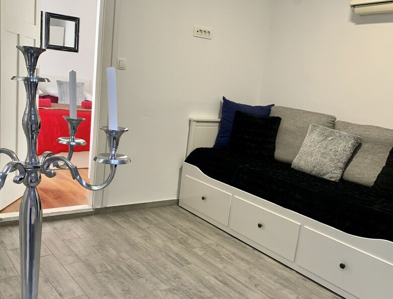 Apartamentos Enero Stari Grad