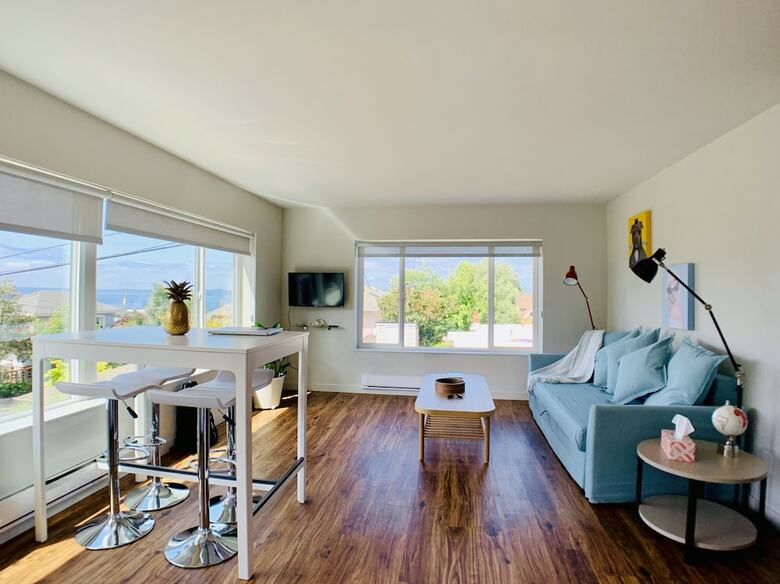 Apartamentos Corner Unit With Panoramic Views