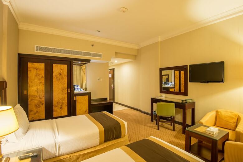 Waves International Hotel