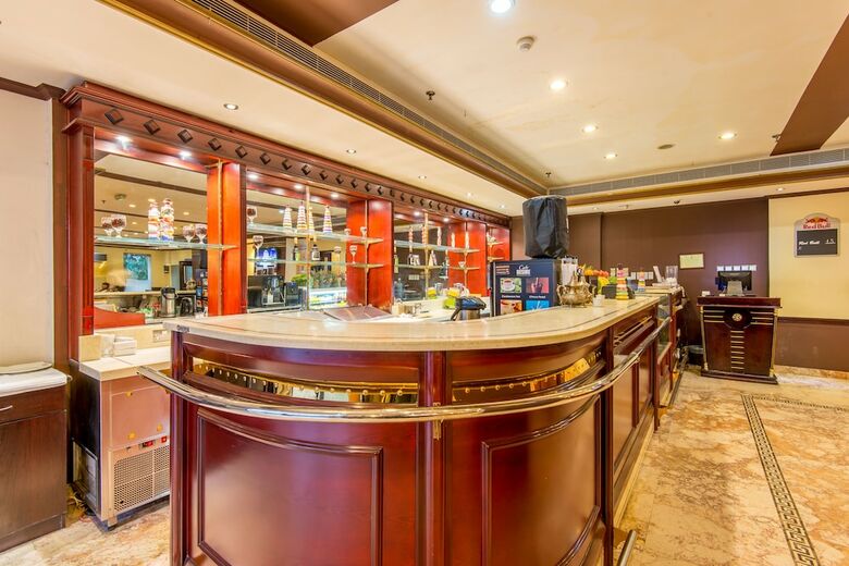 Waves International Hotel