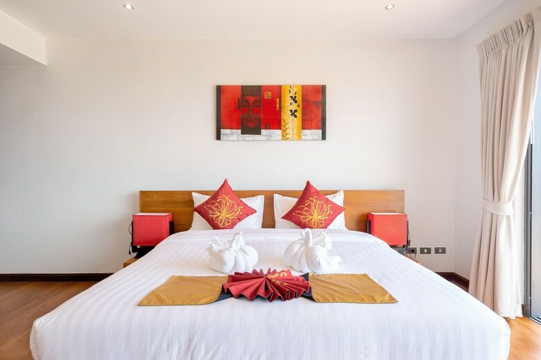 4 Bedroom Sea View Villa Bubbles