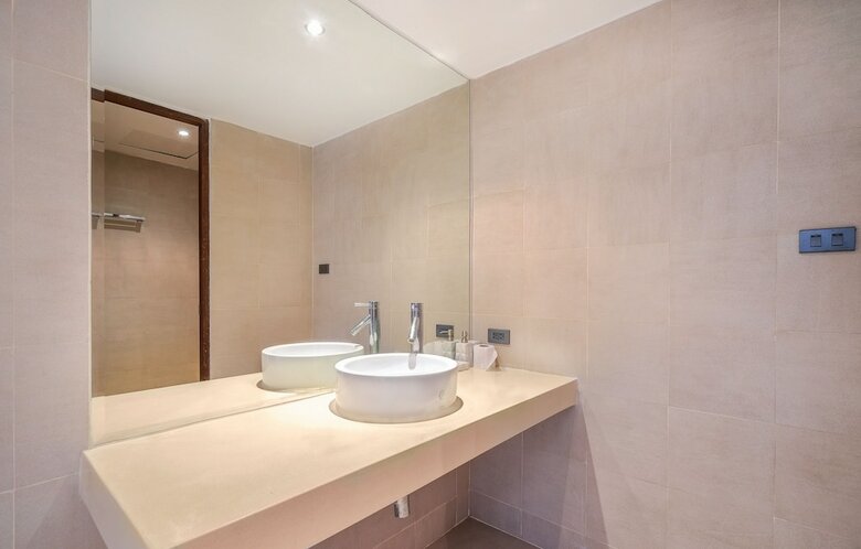 4 Bedroom Sea View Villa Bubbles