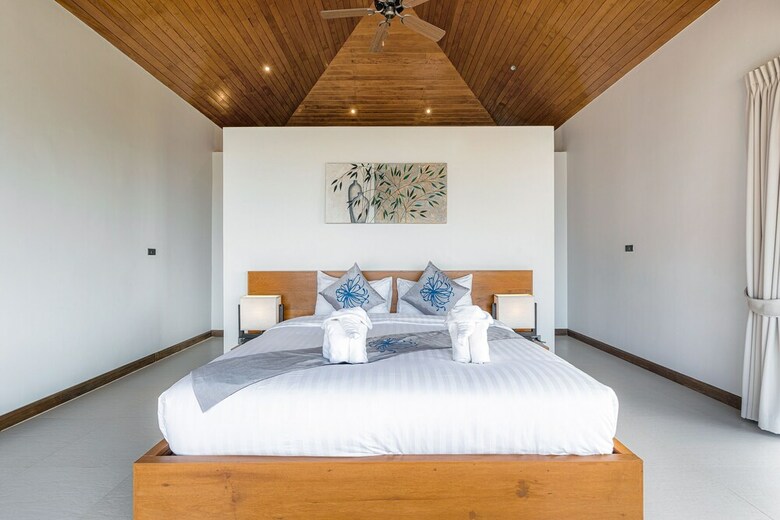 4 Bedroom Sea View Villa Bubbles
