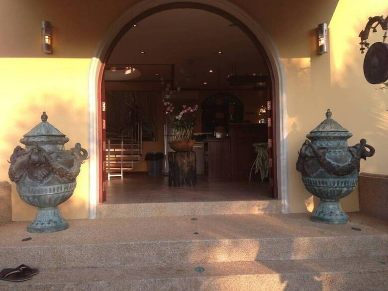 Ever Dreamed Of Staying In A 4 Bedroom Castle