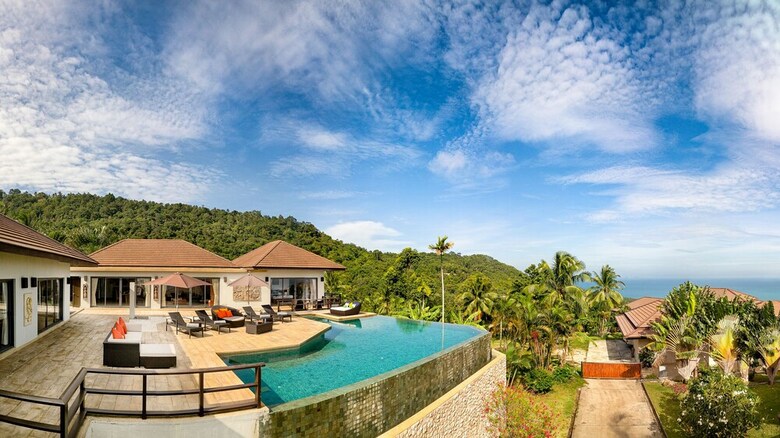 1 Bedroom Sea View Villa Bubbles