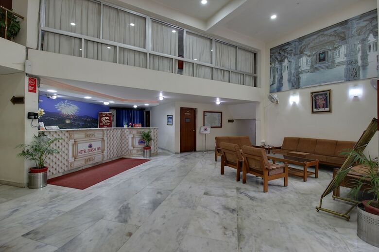 Hotel Sunset Inn Mount Abu With Swimming Pool