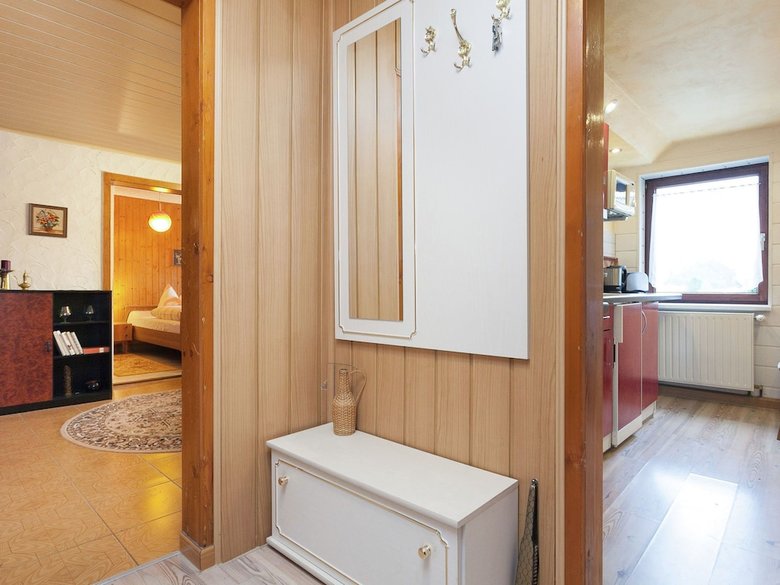 Gorgeous Holiday Home In Altenfeld Thuringia With Parking