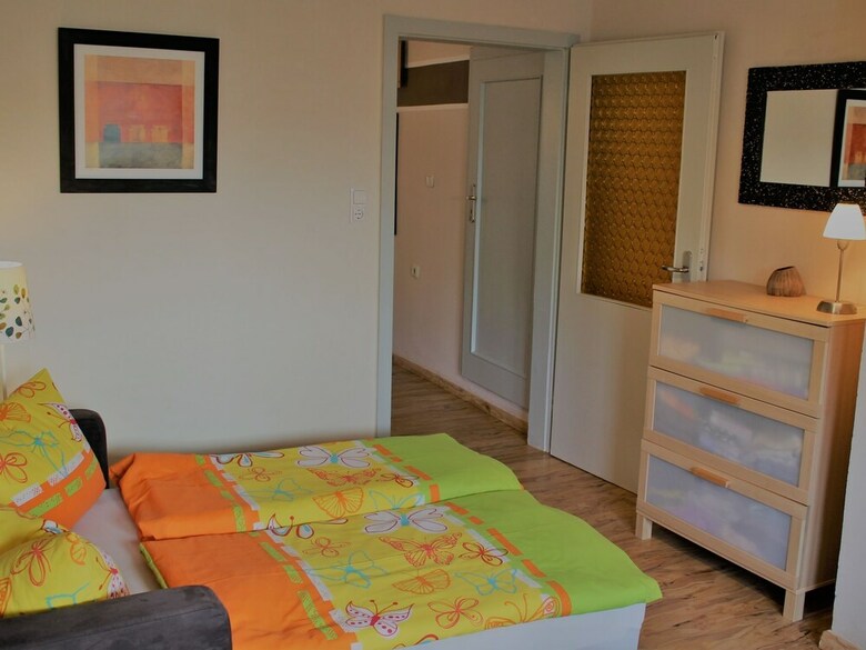 Luxurious Apartment In Proseken With Parking And Barbecue