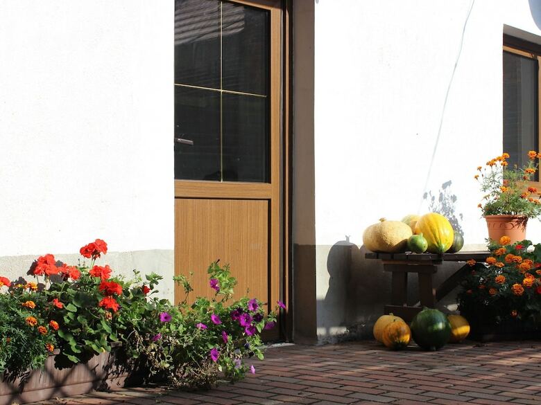 Quaint Holiday Home In Schenkend�bern On A Farm