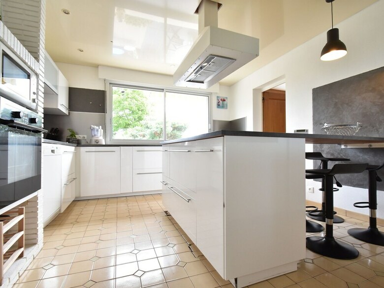 Villa With Private Swimming Pool In A Rural Area, Just Outside Decize