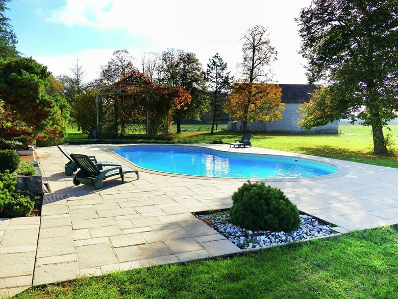 Villa With Private Swimming Pool In A Rural Area, Just Outside Decize