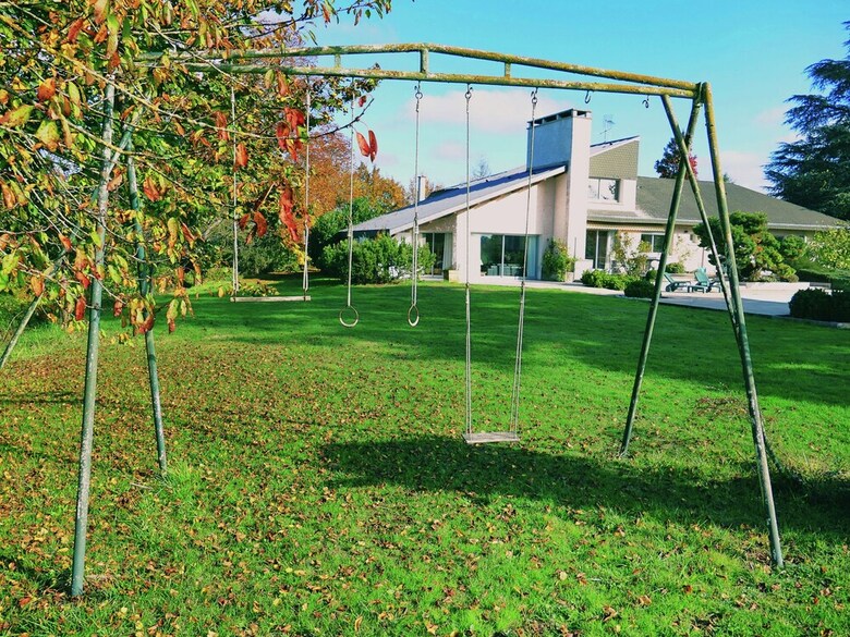 Villa With Private Swimming Pool In A Rural Area, Just Outside Decize