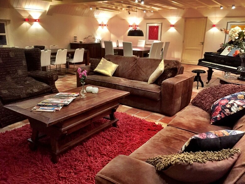 Lush Holiday Home In Oeffelt With 2 Saunas & Jacuzzis