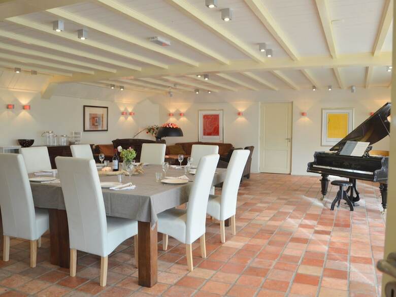 Lush Holiday Home In Oeffelt With 2 Saunas & Jacuzzis