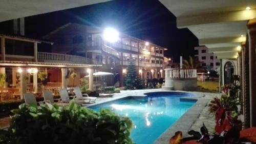 Suite Hotel Romanos