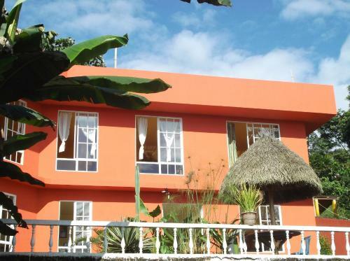Albergue Hostal Tena �aui