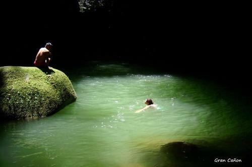 Albergue Hostal Tena �aui