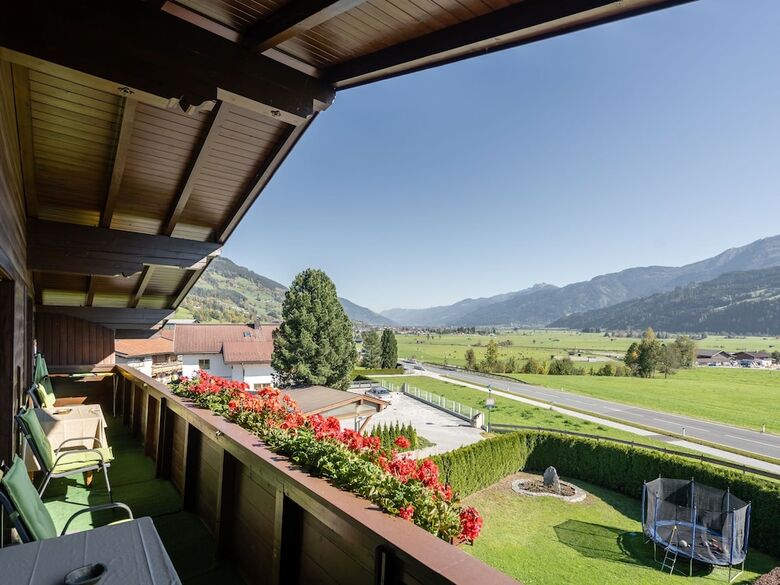 Comfortable Apartment Near Ski Area In Piesendorf