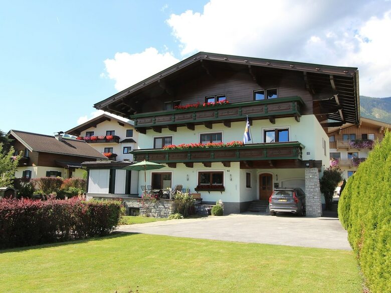 Comfortable Apartment Near Ski Area In Piesendorf