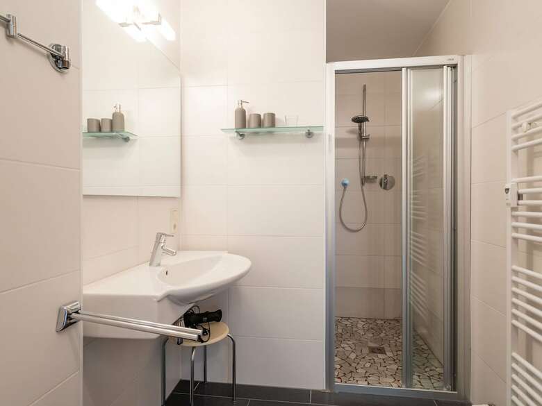 Luxurious Apartment In F�rth With Pool