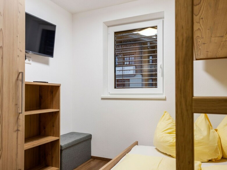 Cozy Apartment In Neukirchen Am Gro�venediger With Terrace