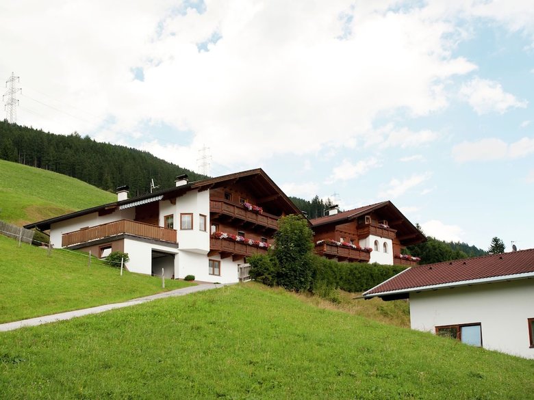 Cozy Apartment In Gerlosberg Near Ski Area