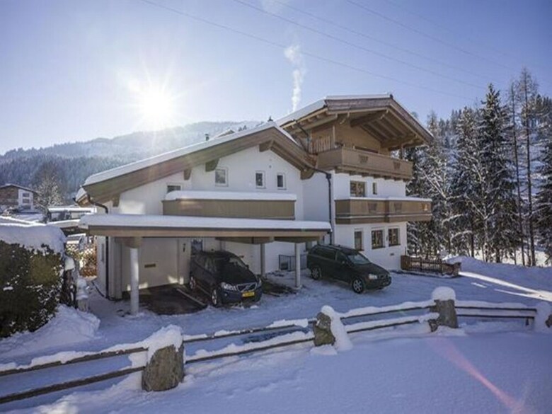 Cozy Apartment In Ellmau With Garden