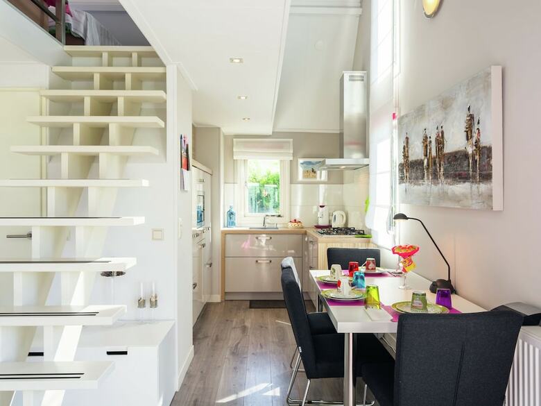 Modern Holiday Home In Kattendijke With A Garden