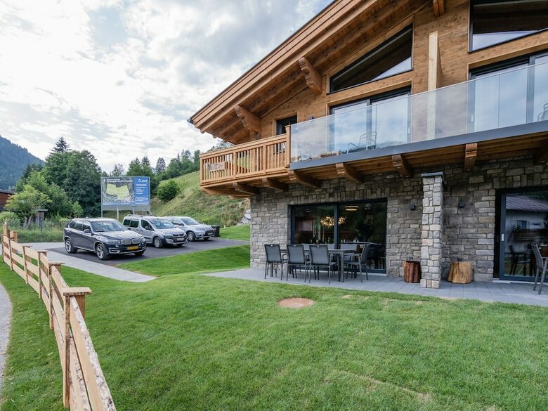 Luxurious Holiday Home In M�hlbach With Private Sauna