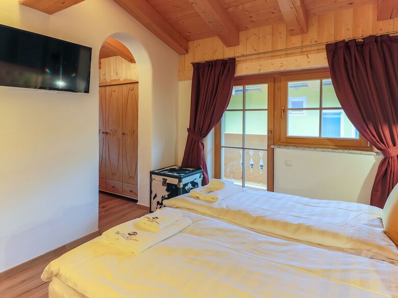 Luxurious Villa In Tyrol Near The Lake