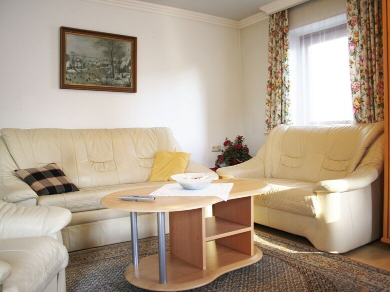 Lavish Apartment In Waidring Near Ski Area