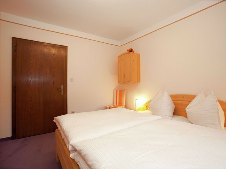 Restful Apartment With Terrace, Garden, Heating, Parking