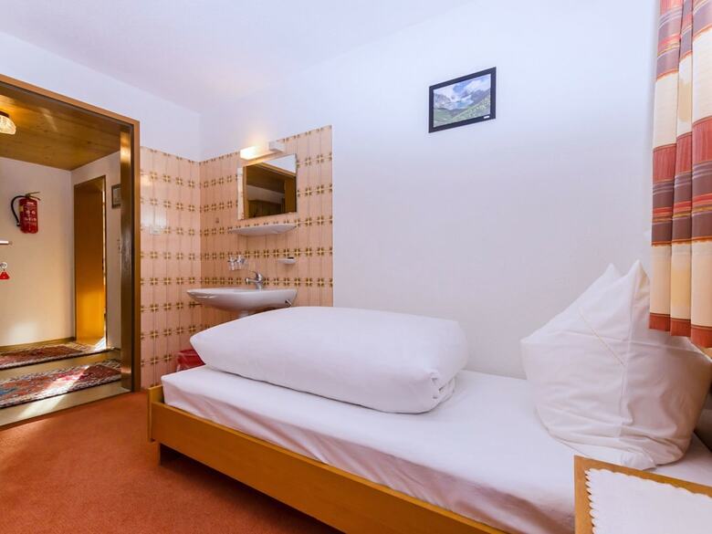 Lovely Apartment In Gortipohl With Sunlit Balcony
