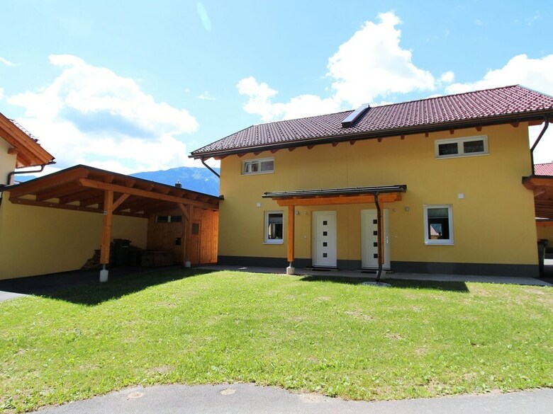 Luxurious Chalet In K�tschach-mauthen Near Ski Area