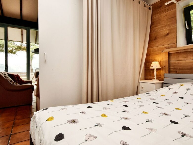 Modern Holiday Home In Stavelot With Terrace